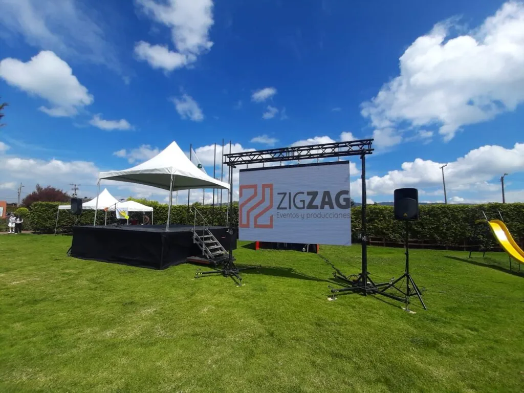 Producción audiovisual en un evento con público